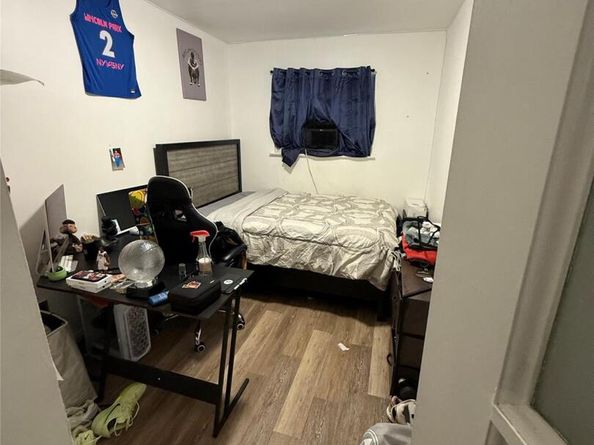 443 Howe Avenue, Bronx NY 10473