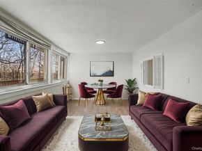 8 Wyndover Woods Lane 18, White Plains NY 10603