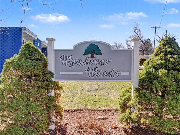 8 Wyndover Woods Lane 18, White Plains NY 10603