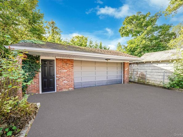 32 Fairview Avenue, Port Washington NY 11050