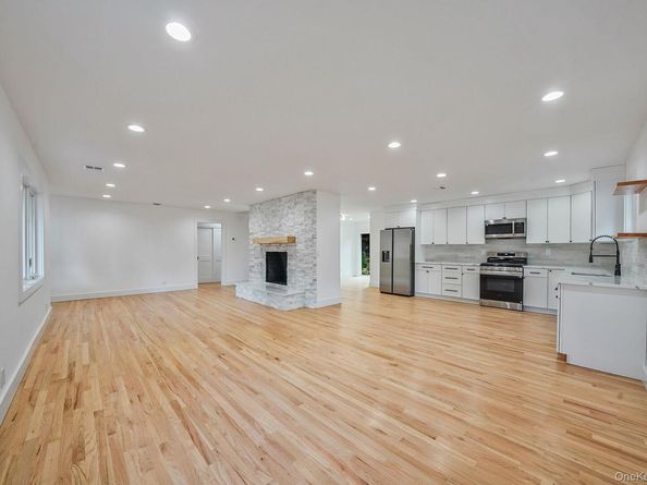 32 Fairview Avenue, Port Washington NY 11050