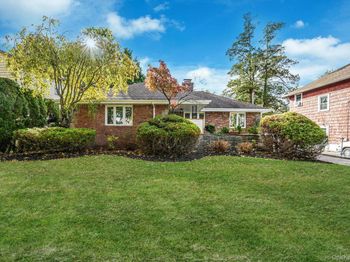 32 Fairview Avenue