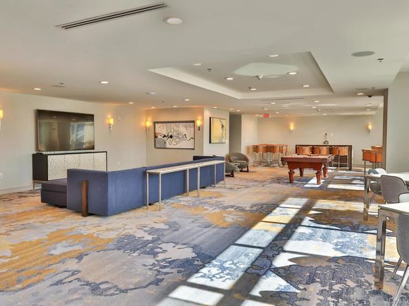 5 Renaissance Square 27G, White Plains NY 10601