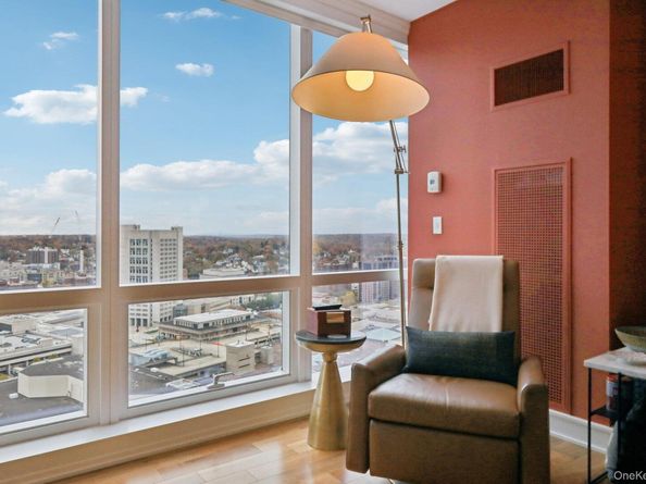 5 Renaissance Square 27G, White Plains NY 10601