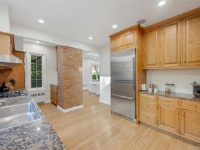 19 Huguenot Drive, Larchmont NY 10538