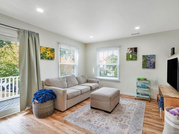 181 Fairview Circle, Middle Island NY 11953