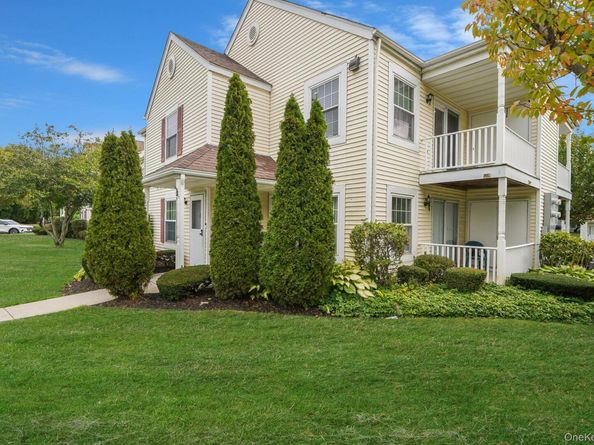 181 Fairview Circle, Middle Island NY 11953