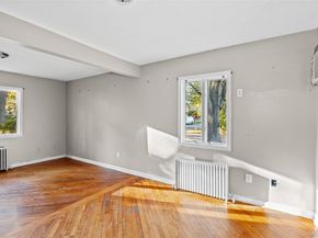 85 Lake Promenade, Ronkonkoma NY 11779