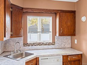 85 Lake Promenade, Ronkonkoma NY 11779