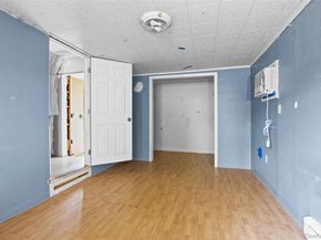 85 Lake Promenade, Ronkonkoma NY 11779