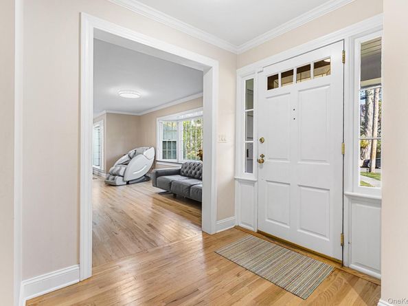 14 Wakefield Road, Scarsdale NY 10583