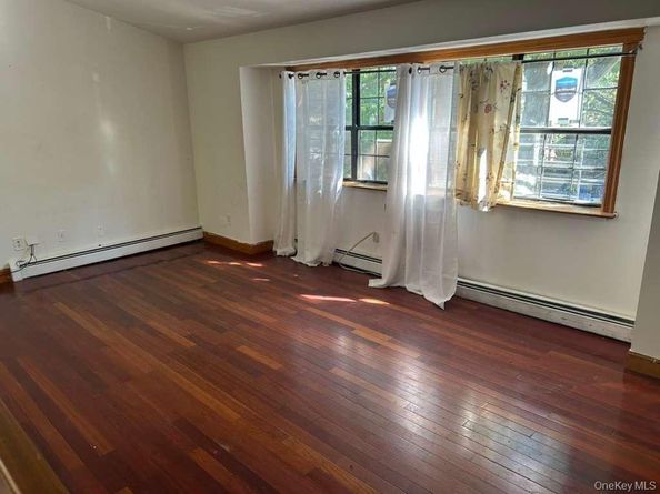408 121st Street 26, College Point NY 11356