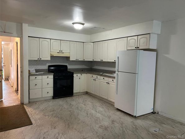 408 121st Street 26, College Point NY 11356