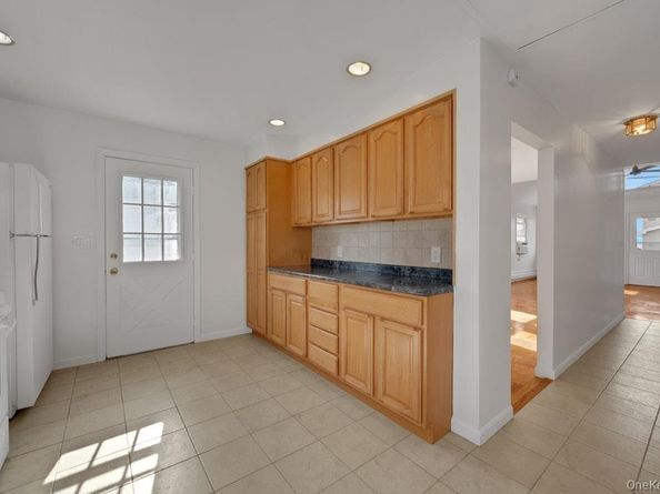 24 Magnolia Place 24, Bronx NY 10465