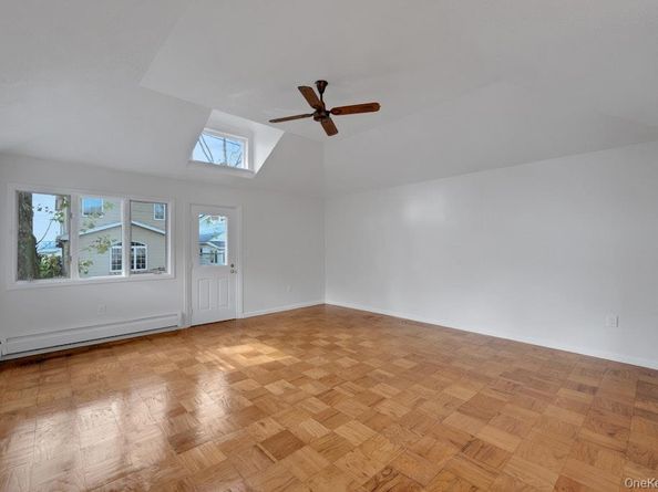 24 Magnolia Place 24, Bronx NY 10465