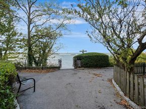 24 Magnolia Place 24, Bronx NY 10465