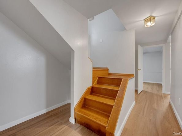 24 Magnolia Place 24, Bronx NY 10465