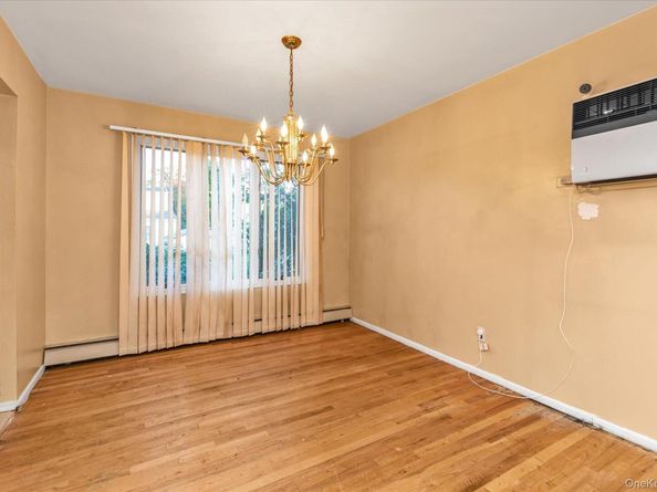 1827 Jefferson Avenue, North Bellmore NY 11710