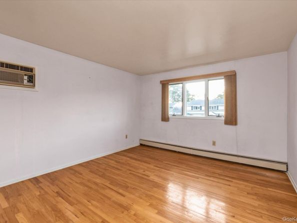 1827 Jefferson Avenue, North Bellmore NY 11710