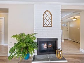 68 Summer Lane, Hicksville NY 11801