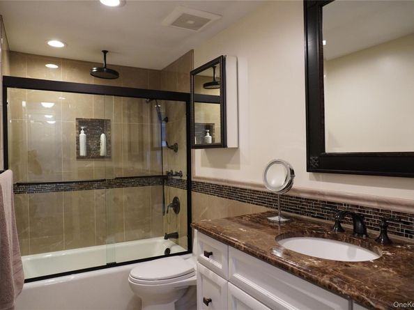 69 Meyer Lane, Medford NY 11763