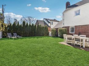 87 Wyatt Road, Garden City NY 11530