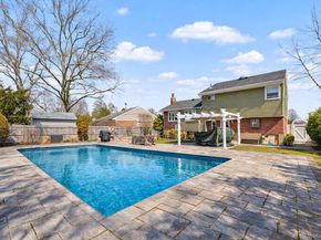 57 Richfield Street, Plainview NY 11803
