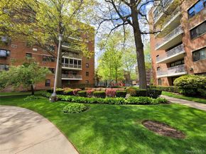 89-40 151st 3B, Howard Beach NY 11414
