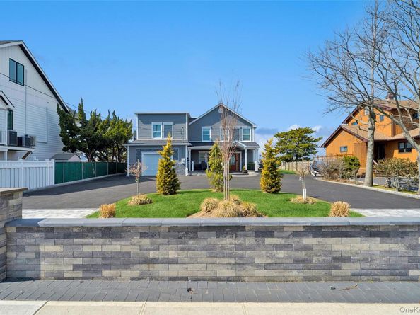 890 S Long Beach Avenue, Freeport NY 11520
