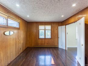 85-32 213th Street, Hollis Hills NY 11427