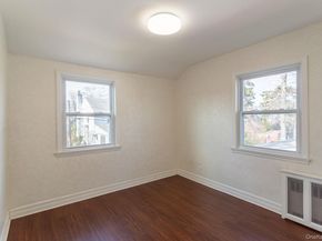 85-32 213th Street, Hollis Hills NY 11427