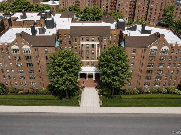 8451 Beverly Road 1A 10 1U 2U 4N, Kew Gardens NY 11415