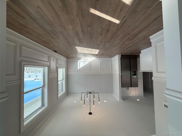 89 C Mt Sinai Coram Road, Coram NY 11727