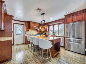 225 Farhan Lane, North Babylon NY 11703