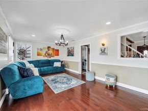 225 Farhan Lane, North Babylon NY 11703