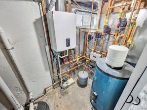 225 Farhan Lane, North Babylon NY 11703