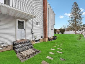 225 Farhan Lane, North Babylon NY 11703