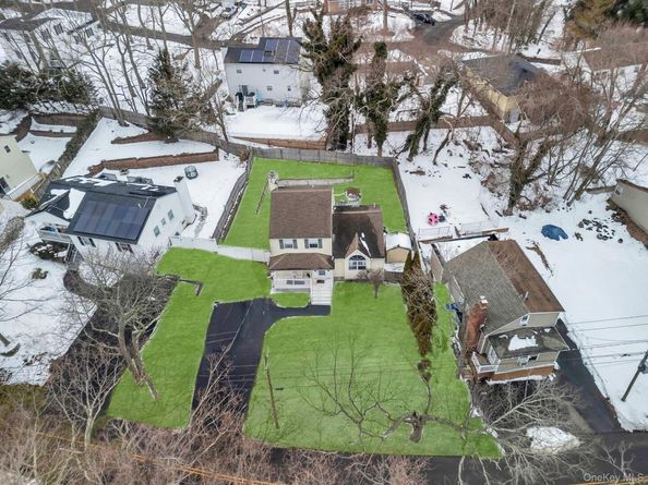 83 Friendship Drive, Rocky Point NY 11778
