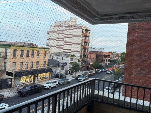 150 West End Avenue 3B, Brooklyn NY 11235