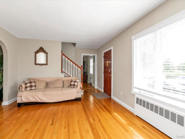 1039 Elizabeth Street, Baldwin NY 11510