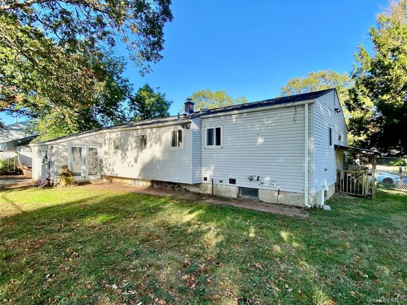 50 Montauk Avenue, Brentwood NY 11717