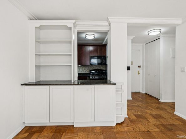 16 Lake Street 3G, White Plains NY 10603