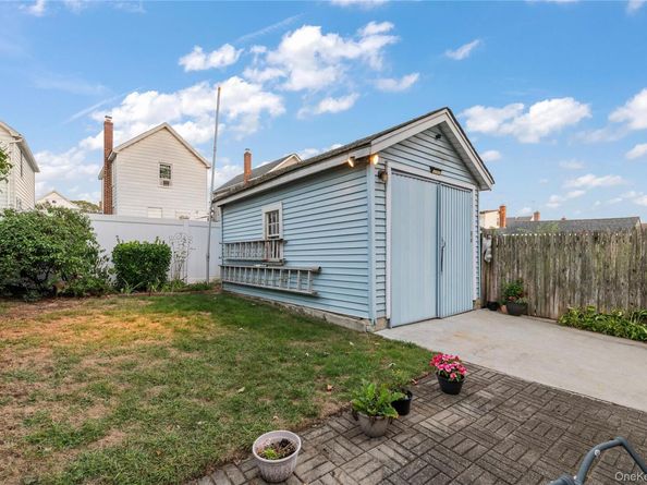 65 Haven Avenue, Valley Stream NY 11580