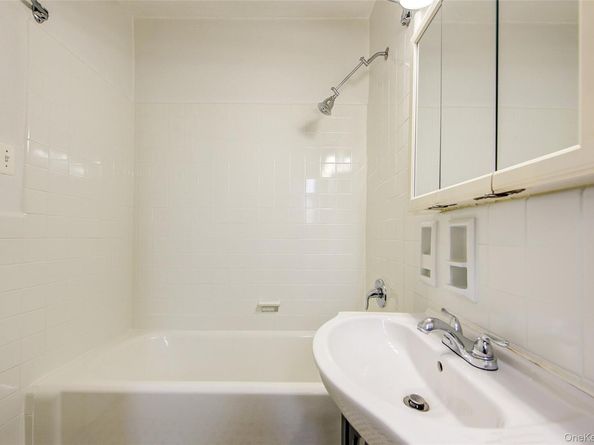 76-35 113th Street 6C, Forest Hills NY 11375