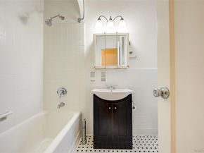 76-35 113th Street 6C, Forest Hills NY 11375