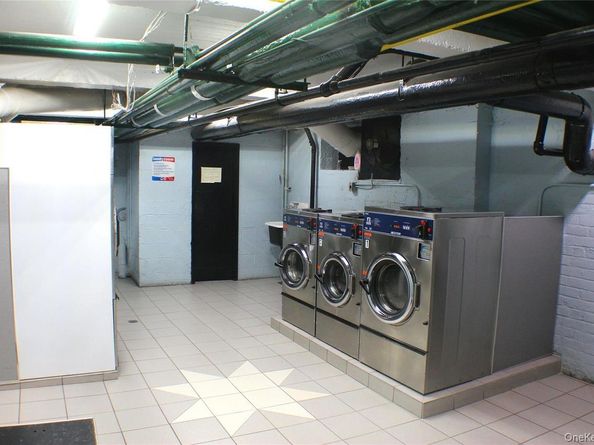 112-24 Northern Boulevard 4A, Corona NY 11368