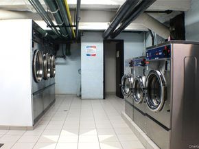112-24 Northern Boulevard 4A, Corona NY 11368