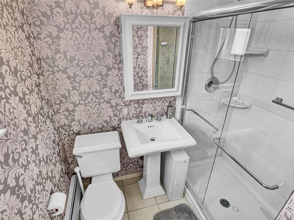 30 Daley Place 247, Lynbrook NY 11563