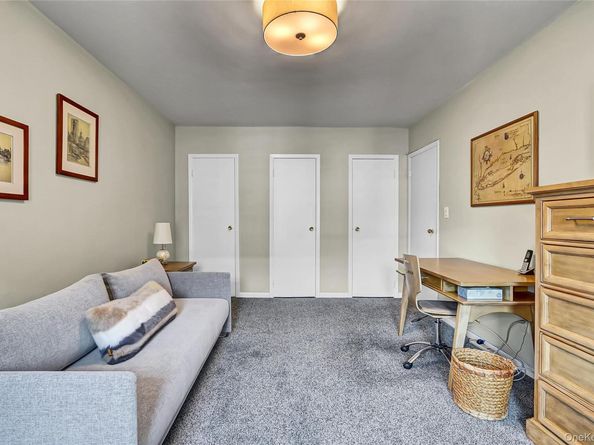 30 Daley Place 247, Lynbrook NY 11563