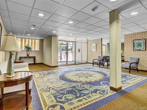 30 Daley Place 247, Lynbrook NY 11563